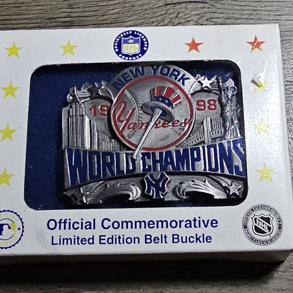 New York Yankees 1998 World Champions Pewter Limited Edition Belt Buckle #295